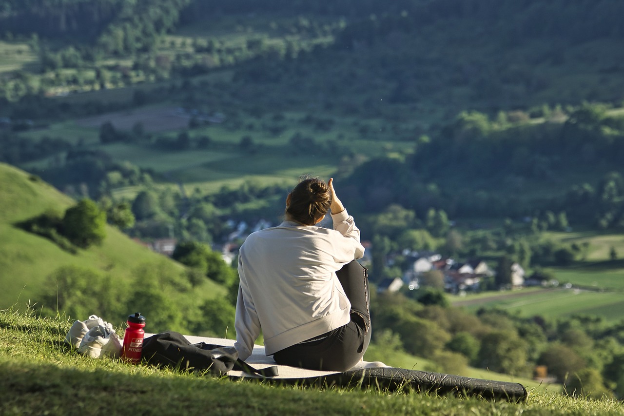 How to Create a Relaxing Evening Routine